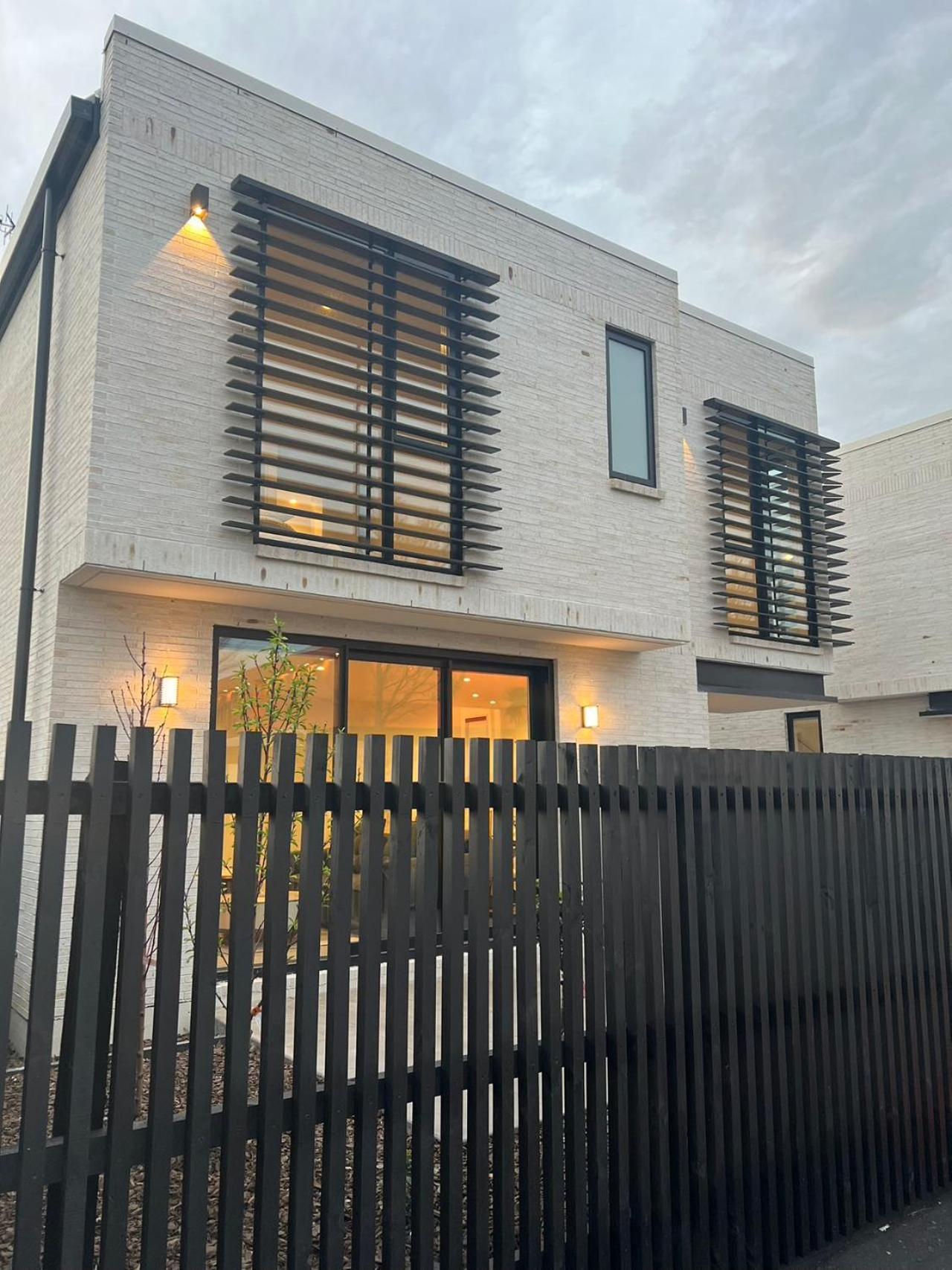 Cbd Contemporary Comfort Townhouse 2 Bed 2Bath Christchurch Extérieur photo
